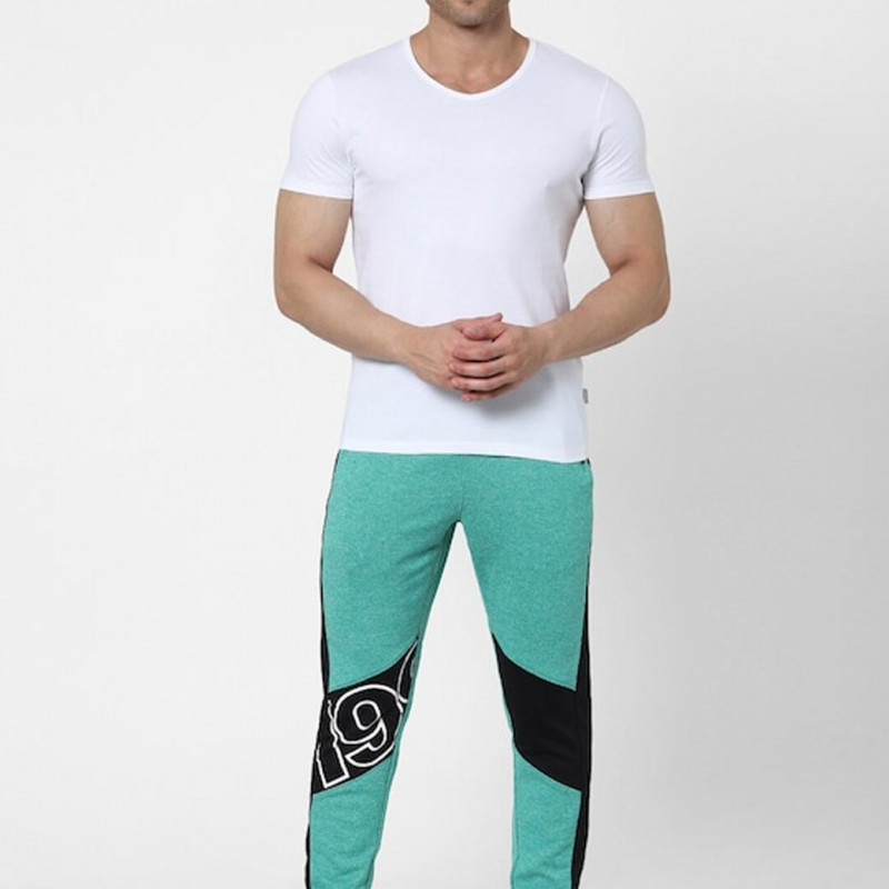 Men Pack Of 2 Solid T-shirts